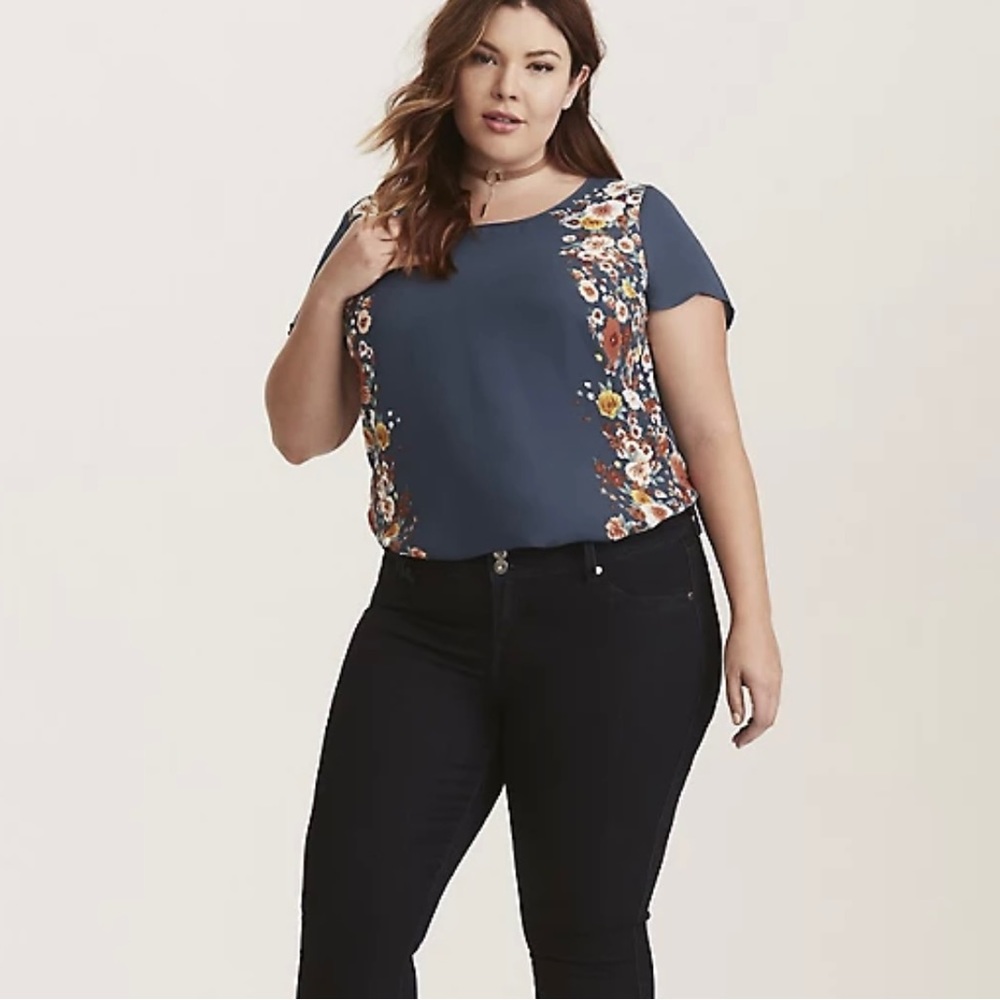 Torrid Floral Knit to Woven Top M1